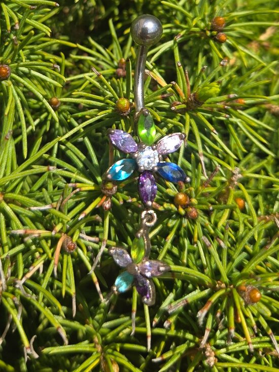 Jewelry - Flower chain belly button ring